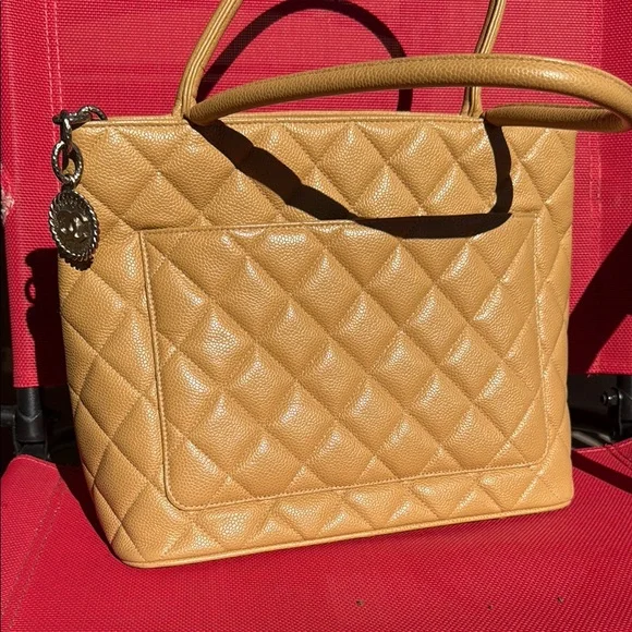 EUC! Chanel Caviar Leather Medallion Shoulder Bag also Tan Quilted Tote Bag - Picture 2 of 6